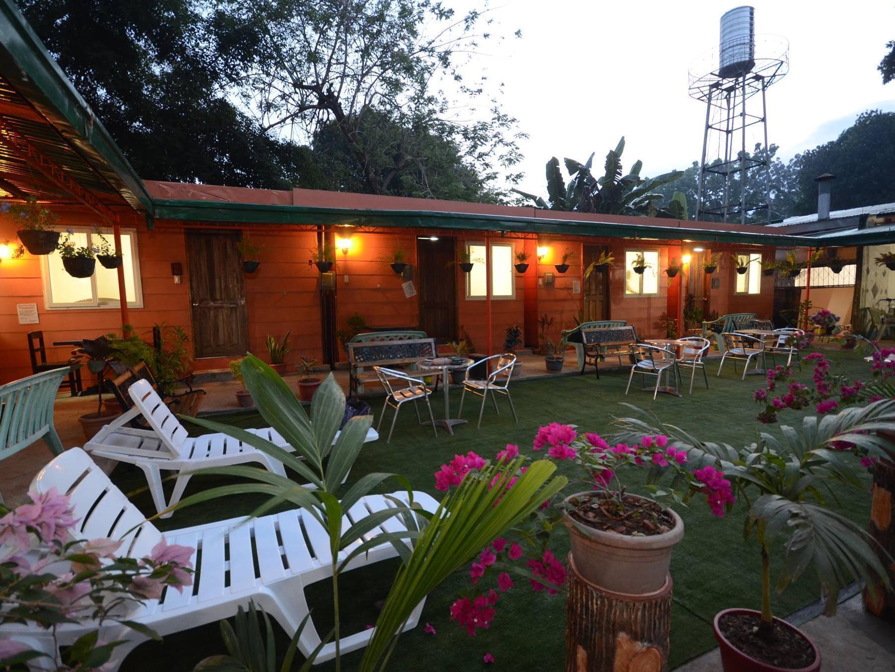 Airportside Inn Puerto Princesa Exterior foto