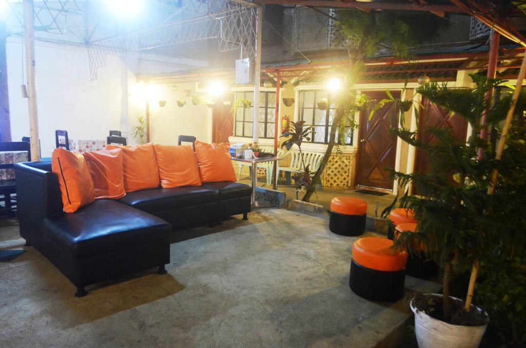 Airportside Inn Puerto Princesa Exterior foto