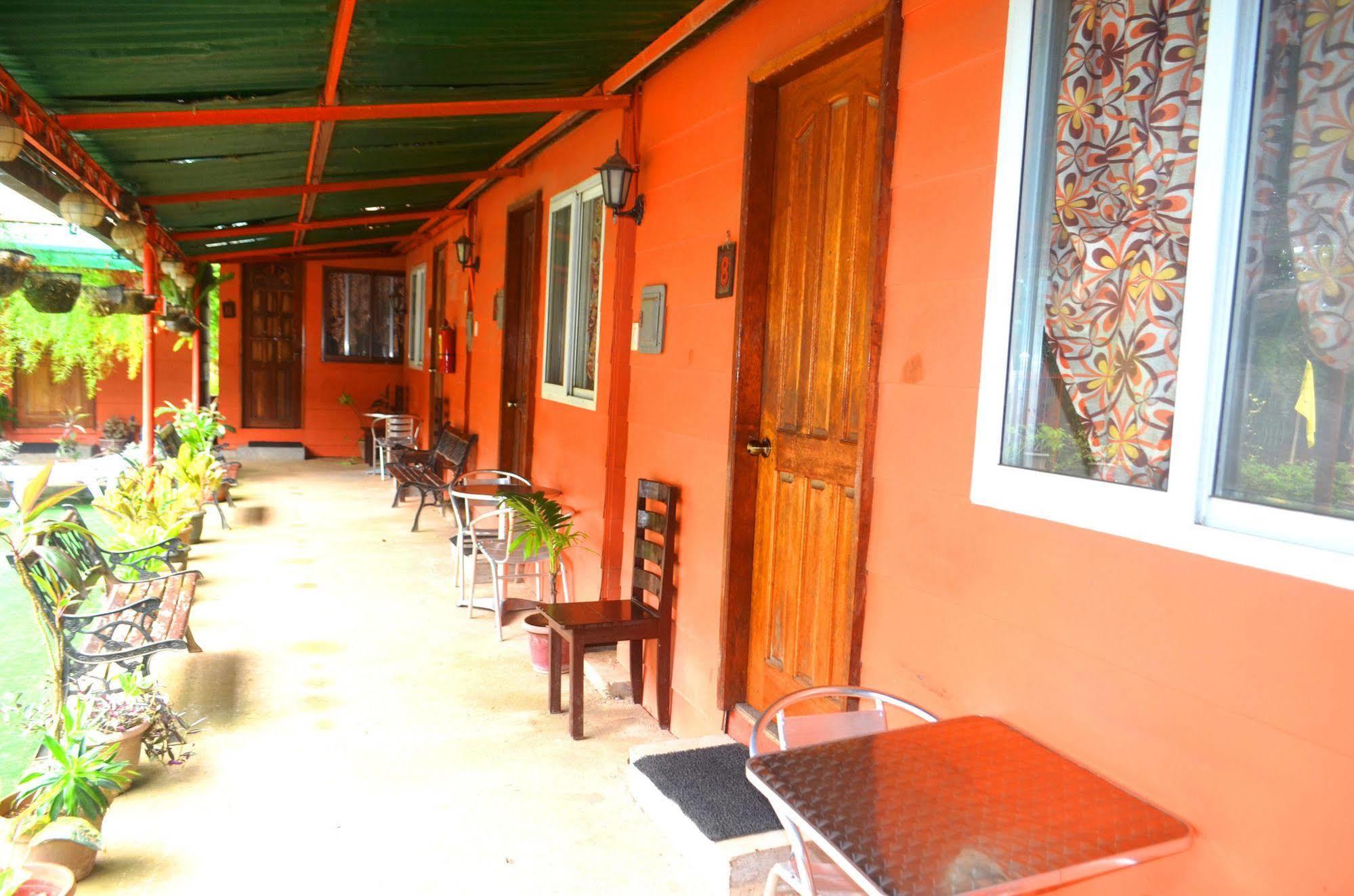 Airportside Inn Puerto Princesa Exterior foto