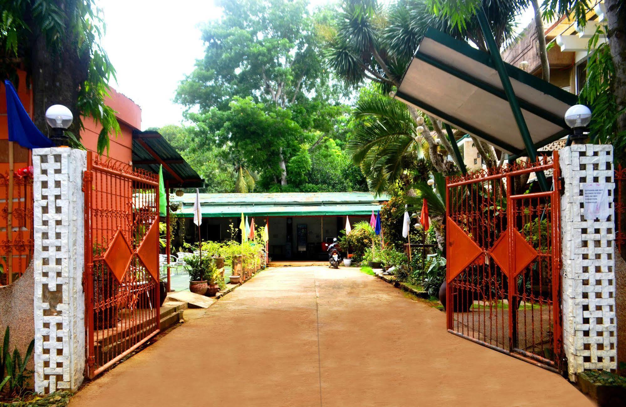 Airportside Inn Puerto Princesa Exterior foto